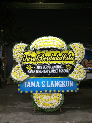 Papan Bunga Duka di Lama